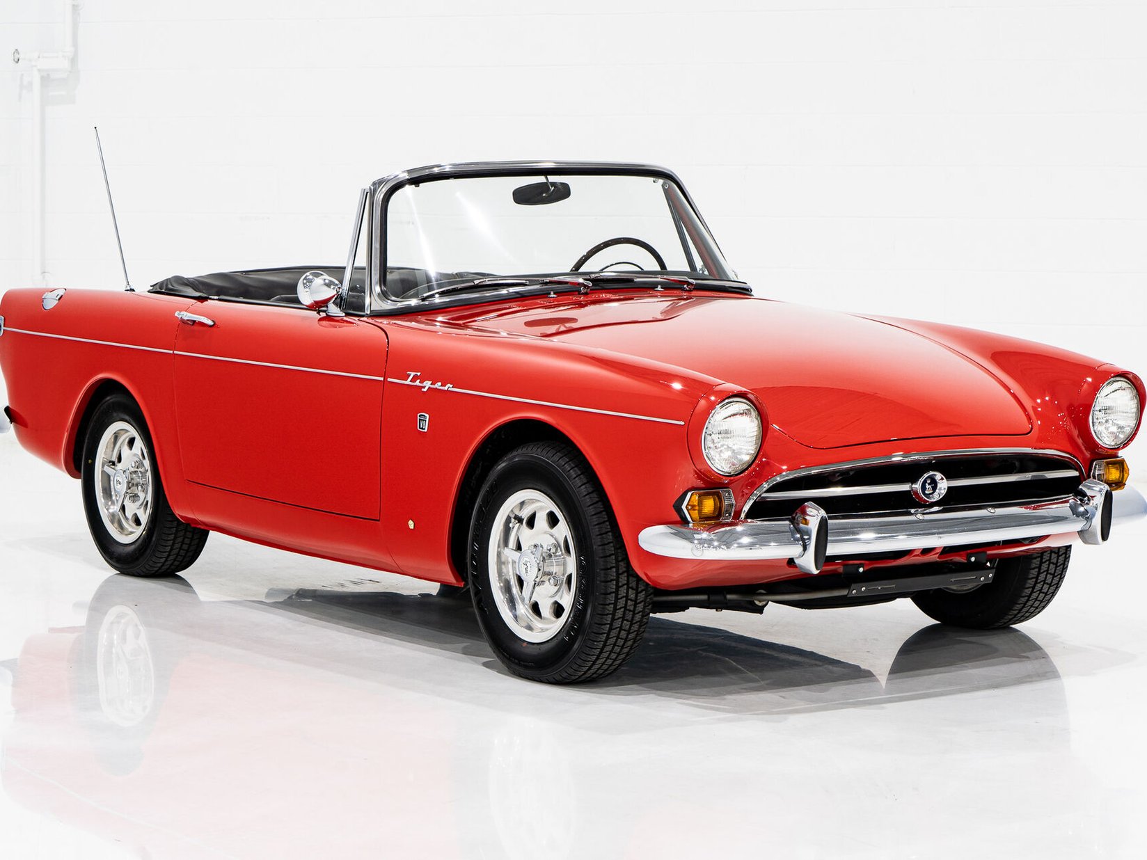 Sunbeam Tiger Unrestored with single repaint **PRIX EN USD** 1967 Rouge Montréal - photo #29