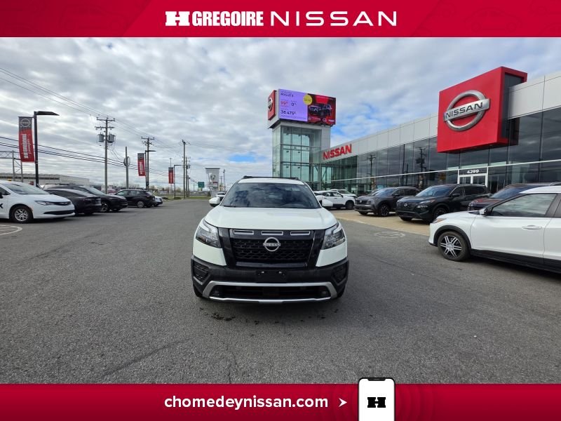 Nissan Pathfinder 2024 Blanc Laval - photo #2