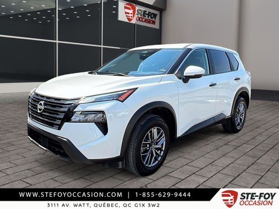 Nissan ROGUE S TRACTION INTEGRALE CAMERA DE RECUL , SIEGES CHAUFFANTS , CARPLAY, PRISE USB, SURVEILLANCE D’ANGLES MORTS. 2024 Blanc
