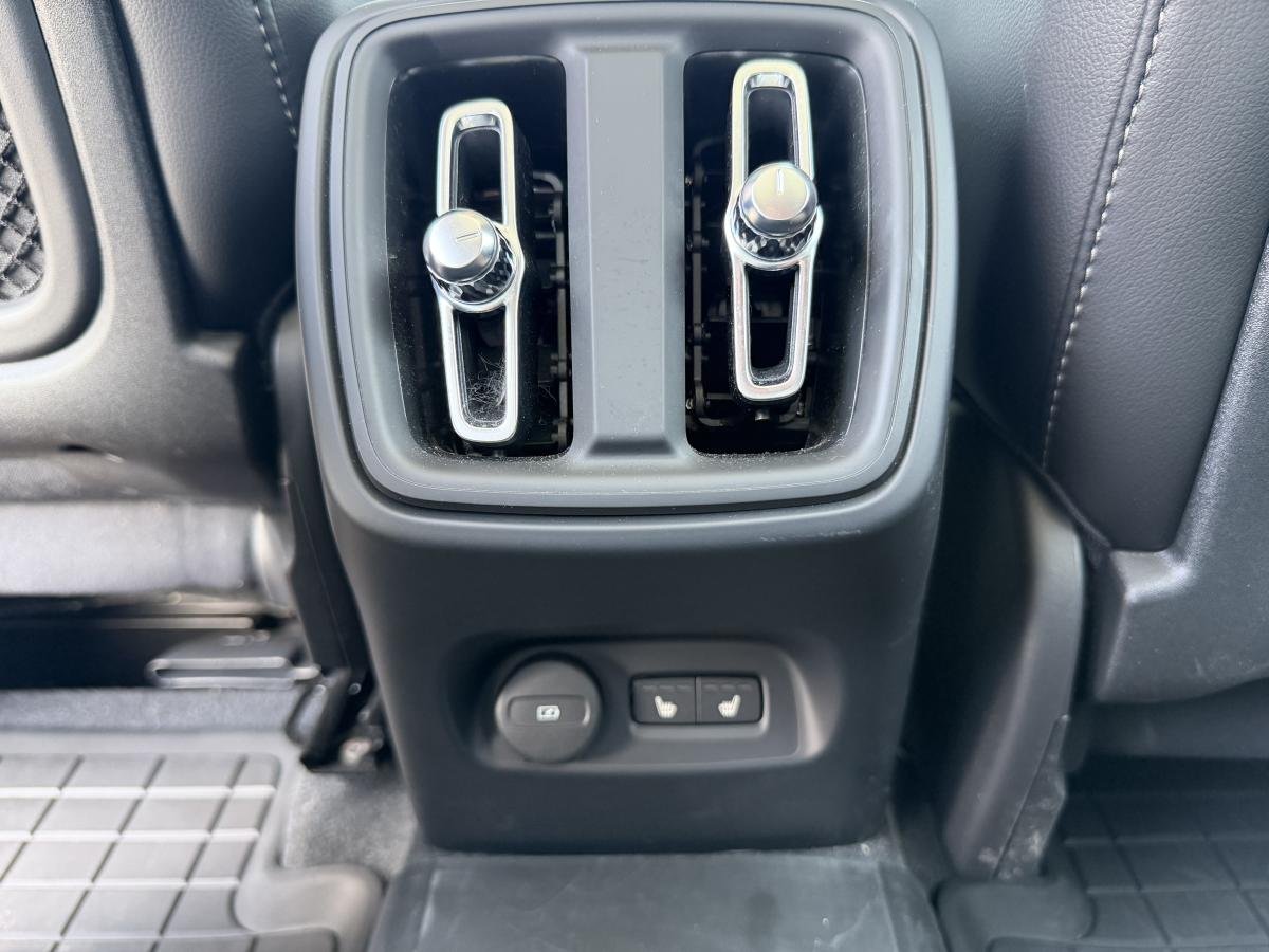 Volvo XC40 2024 Noir  - photo #7