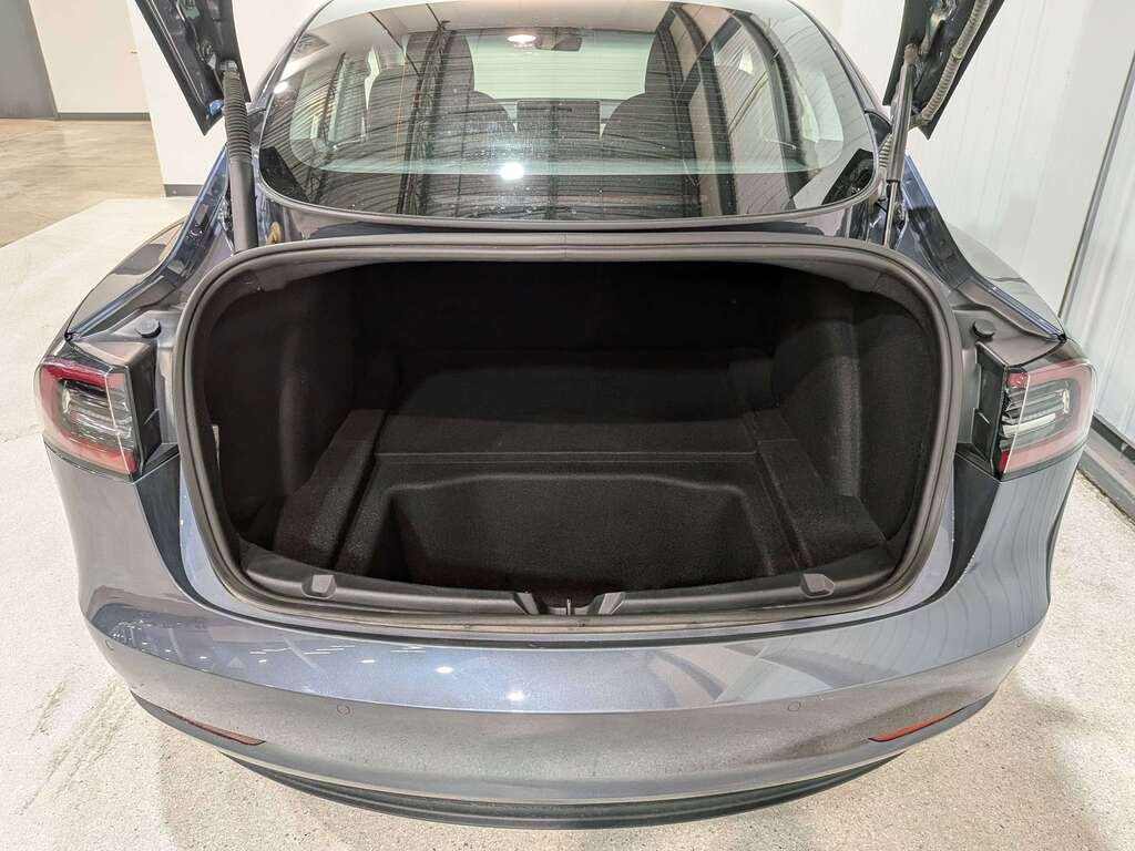 Tesla Model 3 Standard Range RWD *Ltd Avail* 2022 Gris Val-David - photo #8