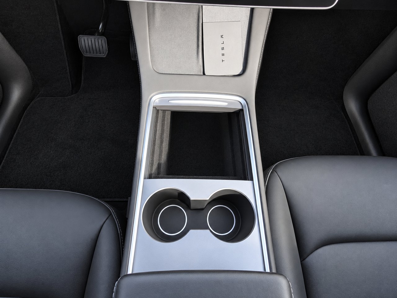 Tesla Model Y Longue autonomie PA 2024 Noir Val-David - photo #23