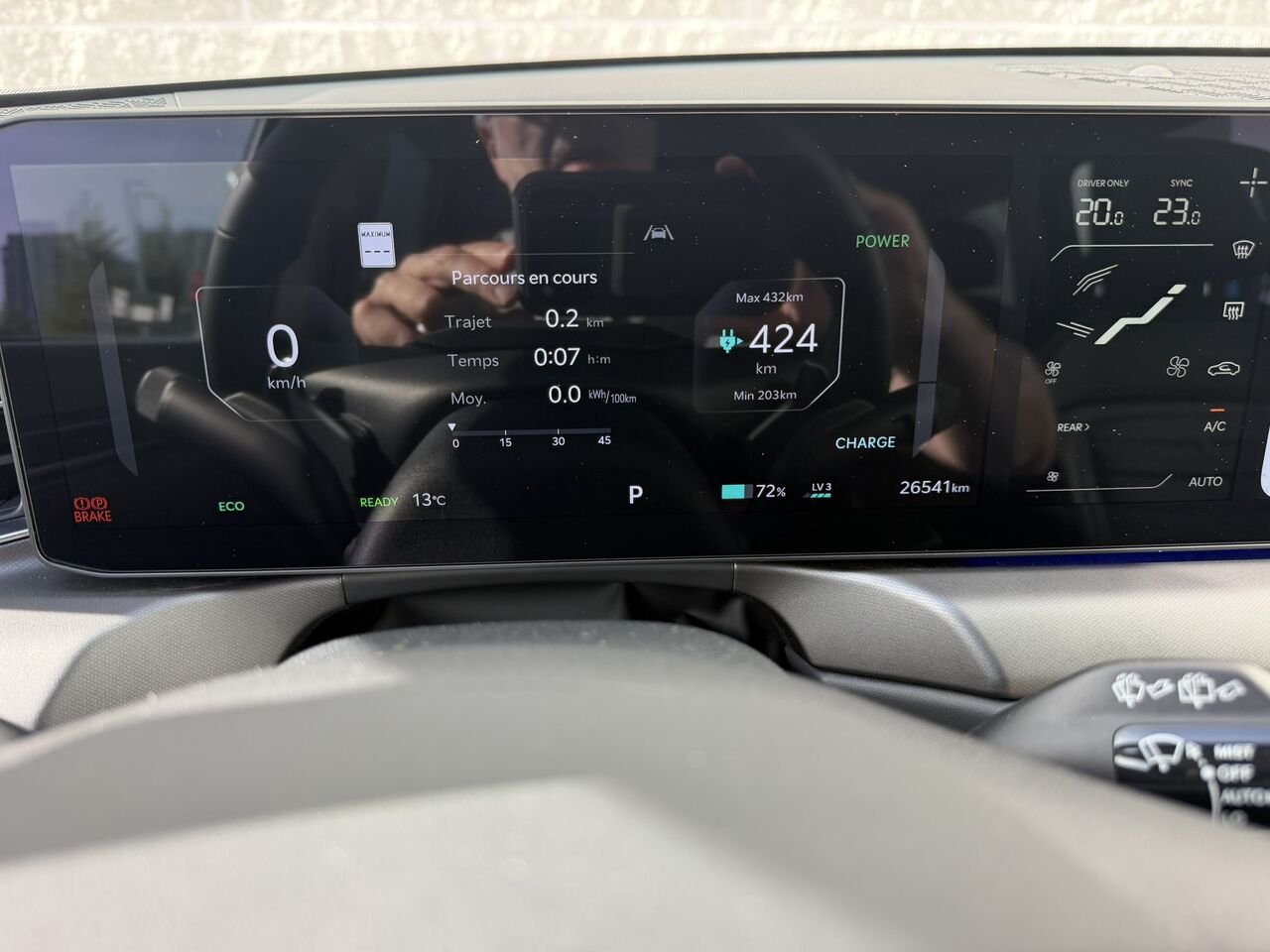 2025 Kia EV9 Land AWD White Laval - photo #27