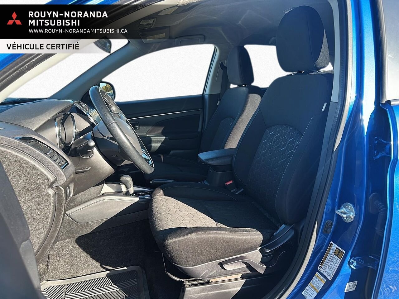 2024 Mitsubishi RVR Blue  - photo #8