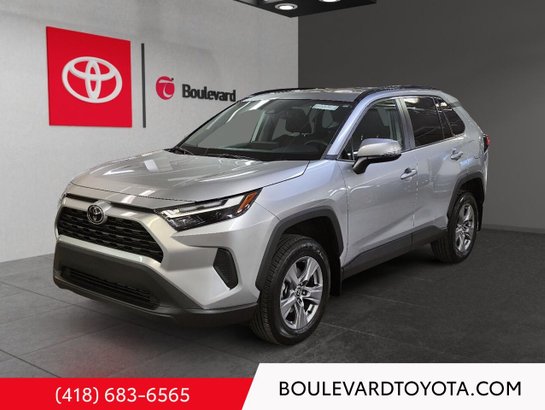 2022 Toyota RAV4 XLE, AWD Silver
