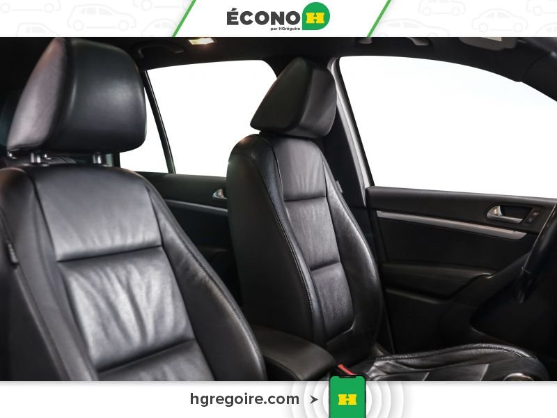 2016 Volkswagen Tiguan White Blainville - photo #21