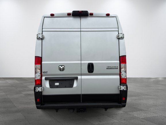 2025 Ram ProMaster 3500 Silver Thetford Mines - photo #3