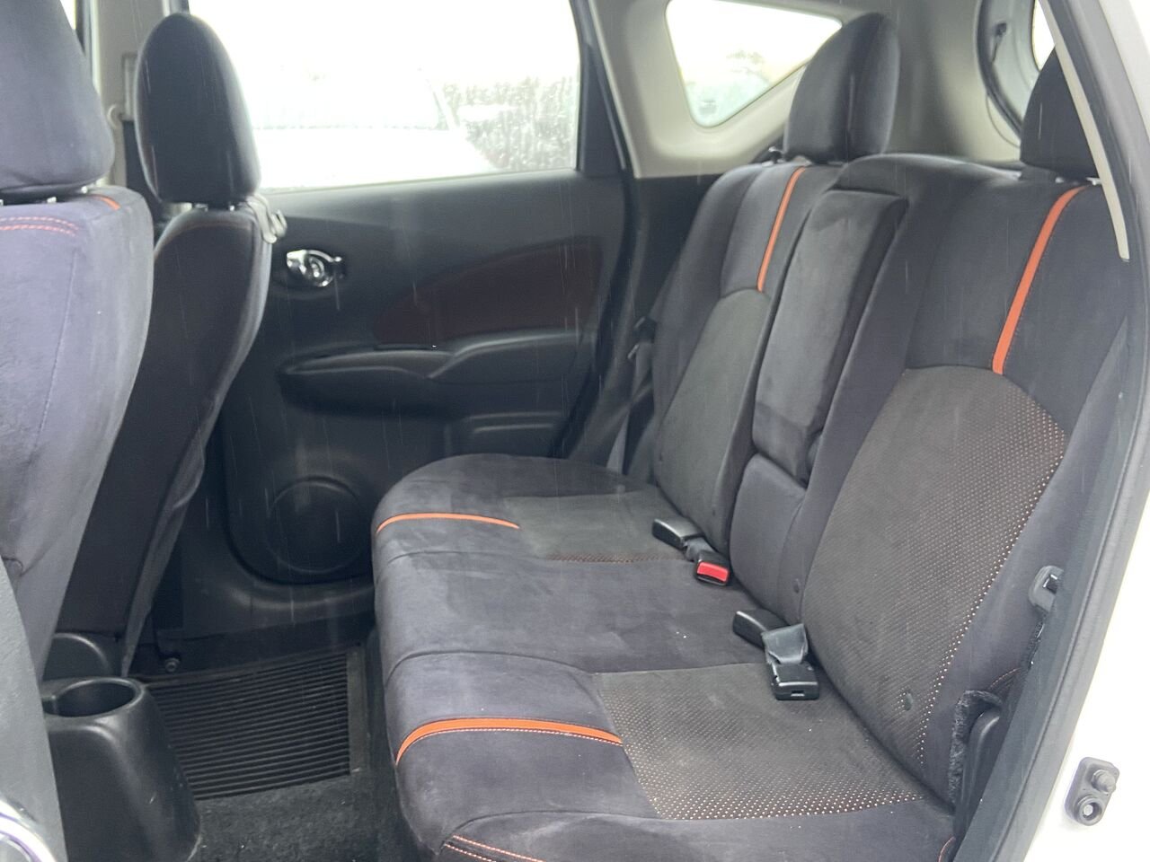 2018 Nissan Versa Note White Ste-Agathe des Monts - photo #9