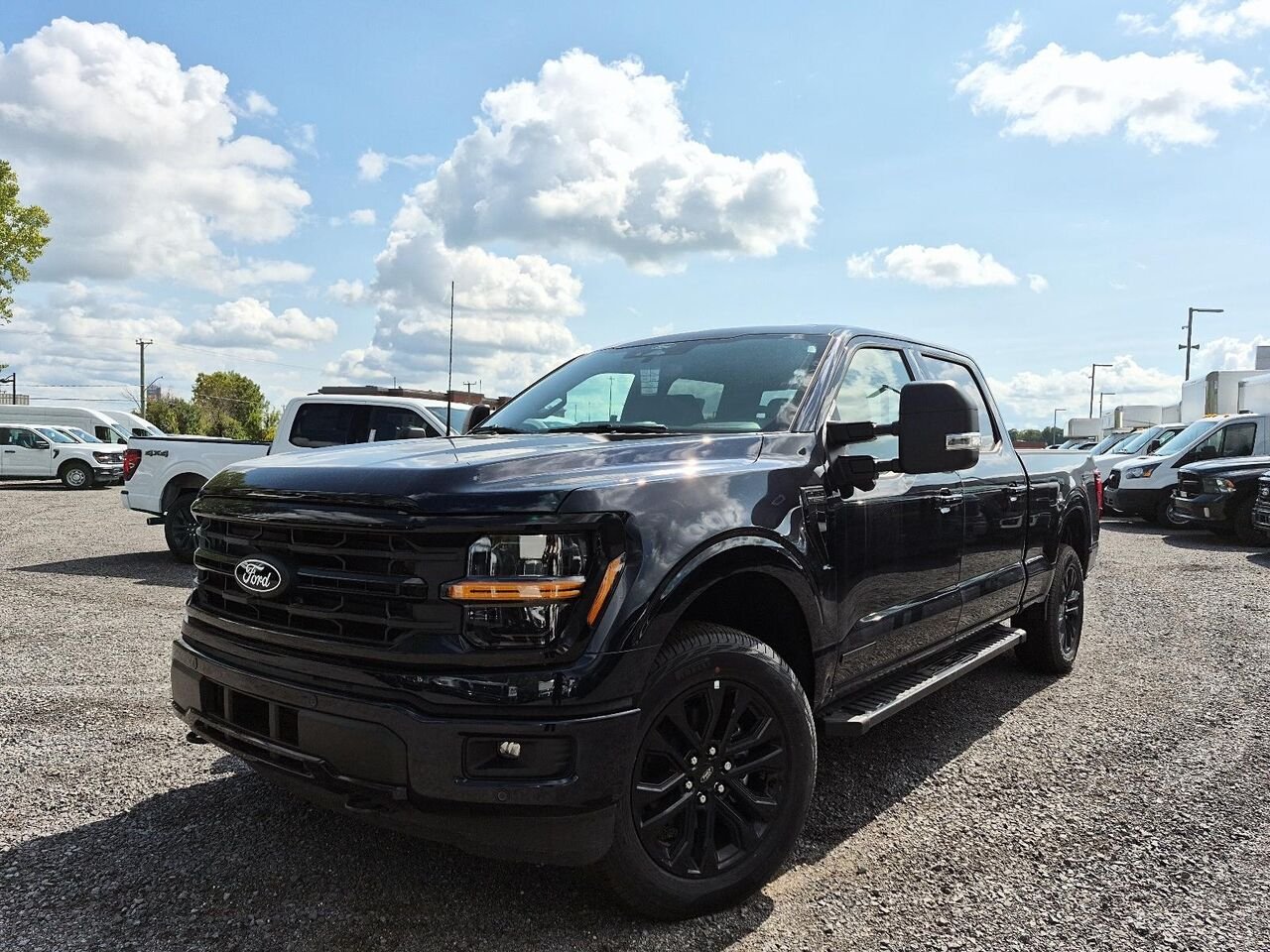 Ford F-150 2F039 | XLT 2026 Bleu antimatière métallisé Saint-Jérôme - photo #1