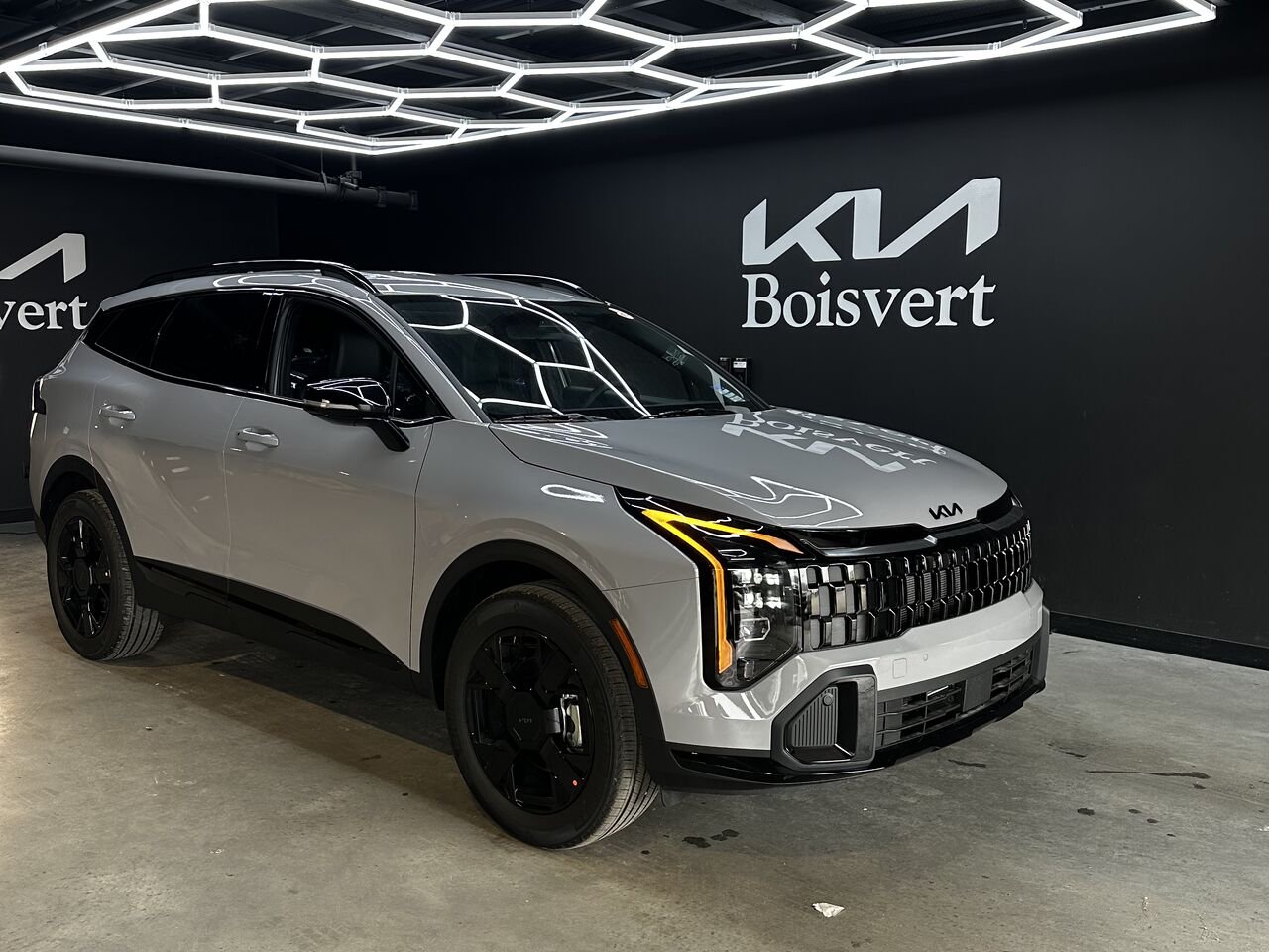 2026 Kia Sportage Wolf Grey Blainville - photo #0