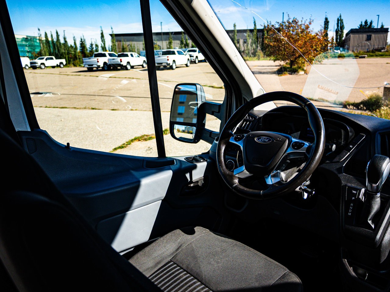 2017 Ford Transit Cargo Van T-250 148 Med Rf 9000 GVWR Sliding RH Dr White Sherwood Park - photo #31