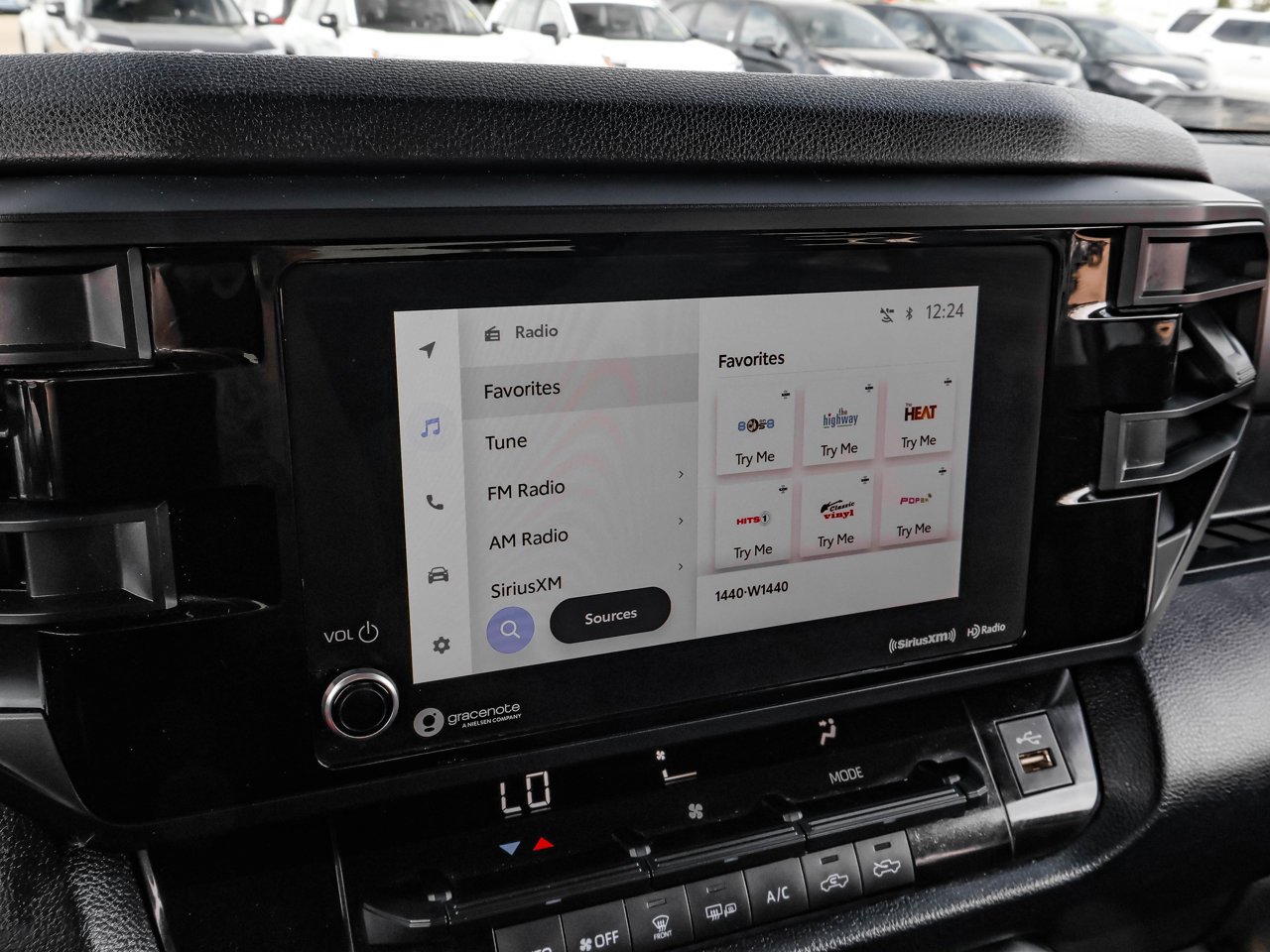 2024 Toyota Tundra 4x4 Crewmax SR White Sherwood Park - photo #24