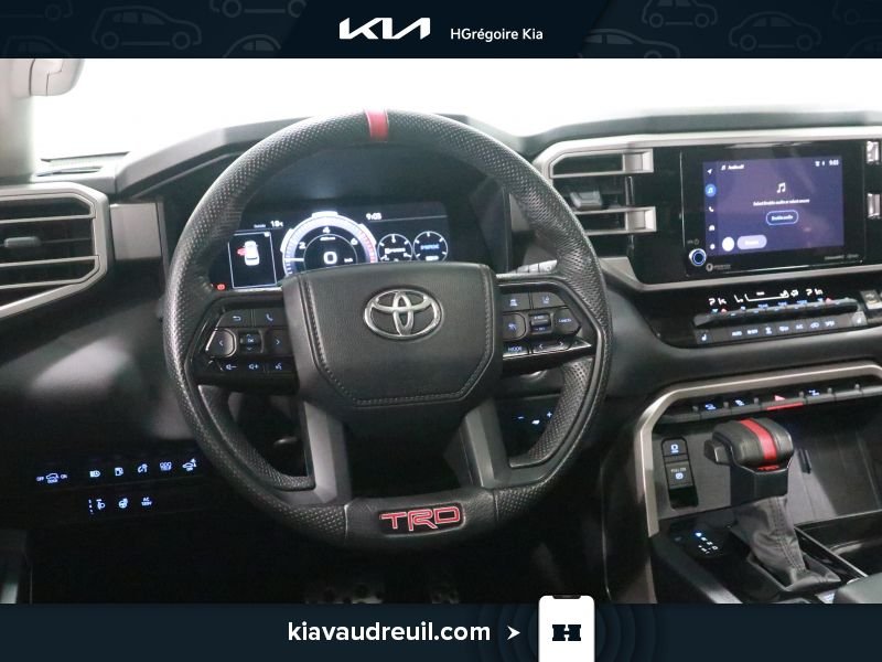 2024 Toyota Sequoia Grey Blainville - photo #16