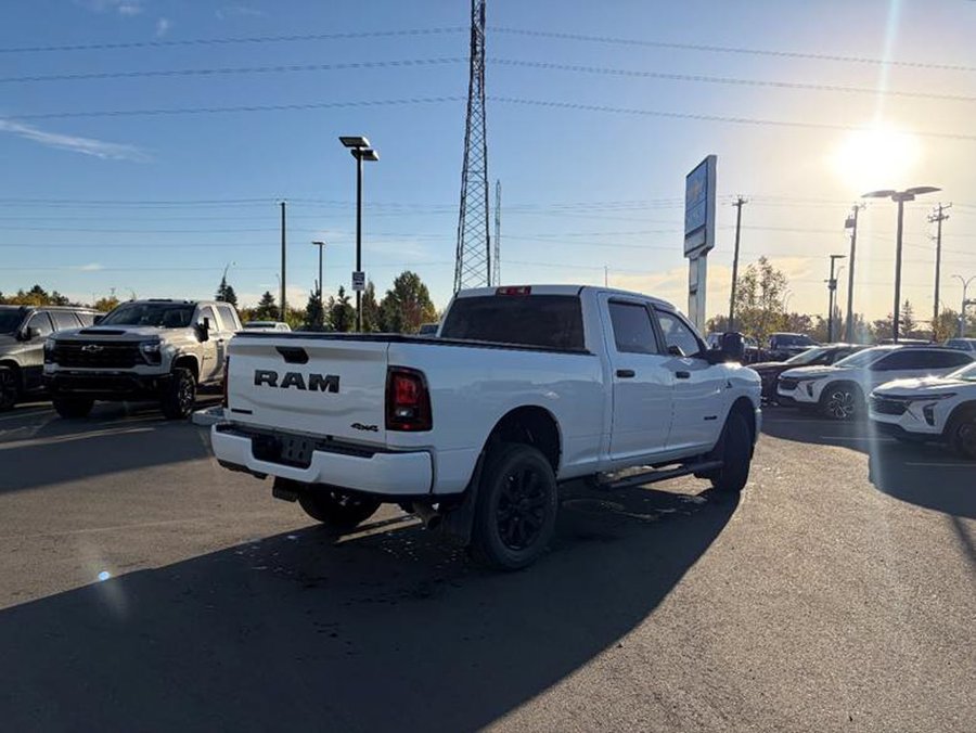 2025 Ram 2500 Big Horn Night Edition Level 1 4x4 6.7L Cummins | Heated Bucket Seats White