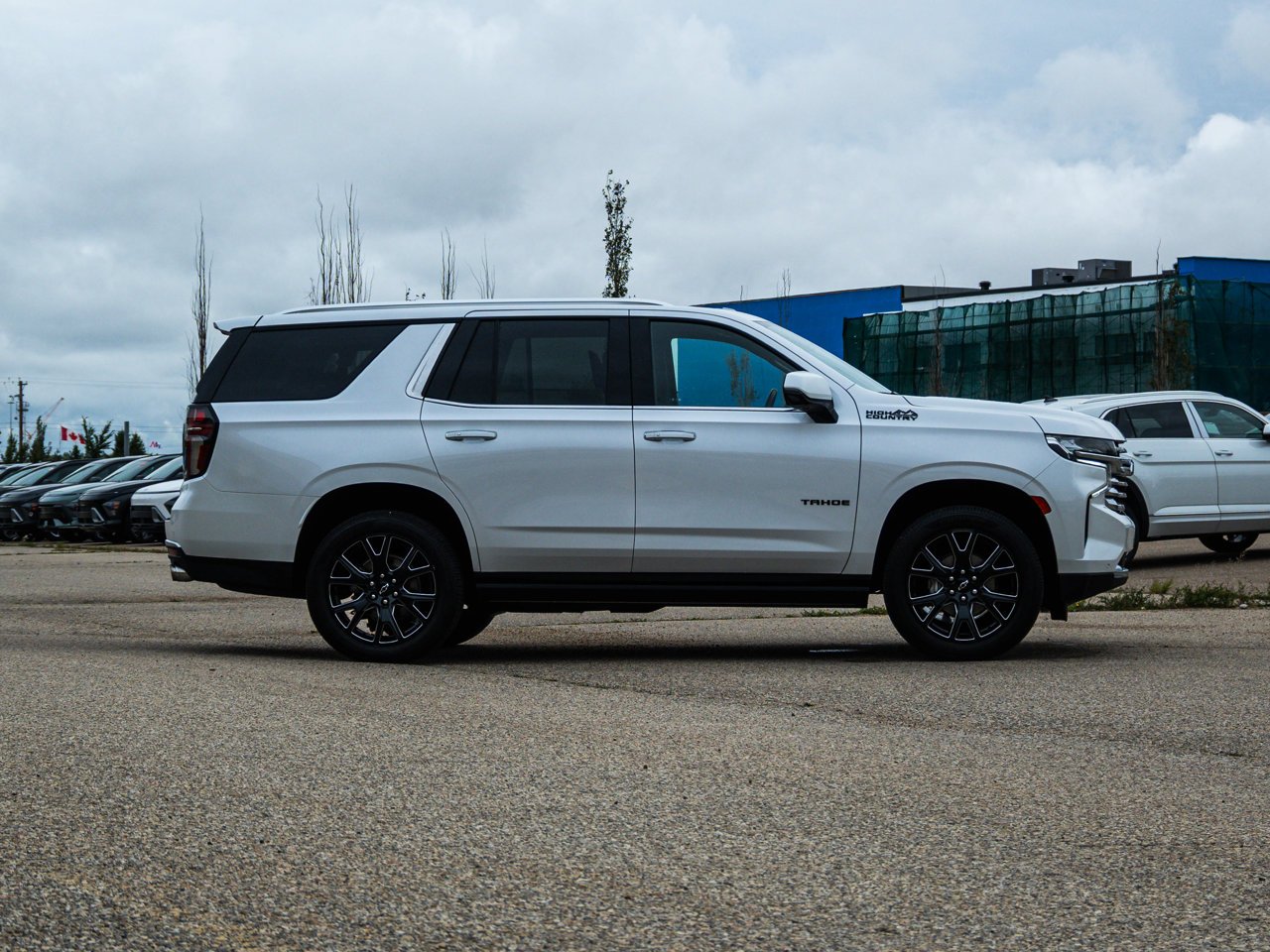 2023 Chevrolet Tahoe 4WD 4dr High Country White Sherwood Park - photo #14
