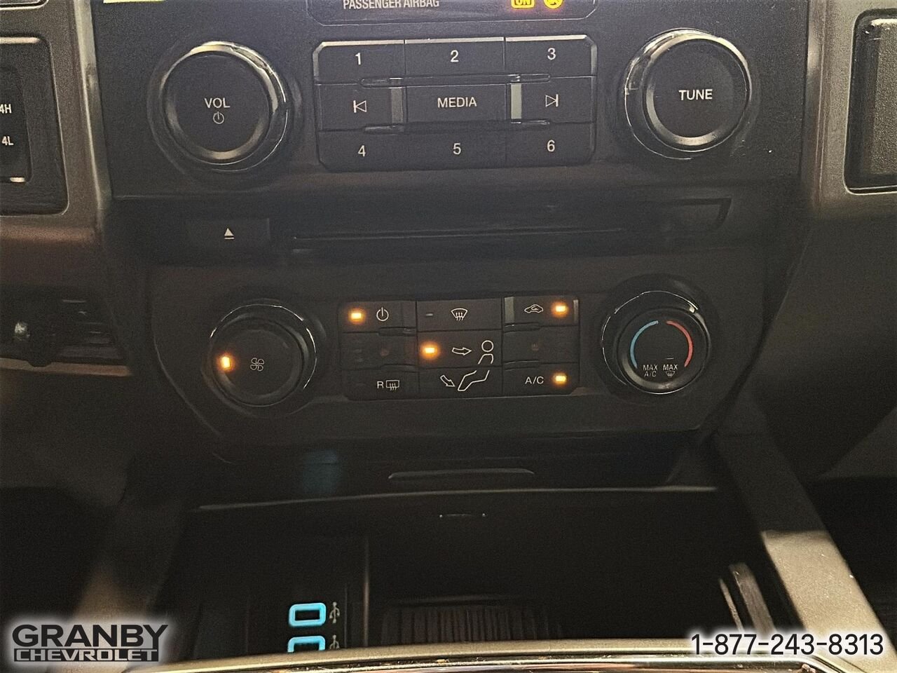 Ford Super Duty F-250 SRW XL cabine 6 places 4RM 160 po | 26-0618B 2017 Noir Granby - photo #17