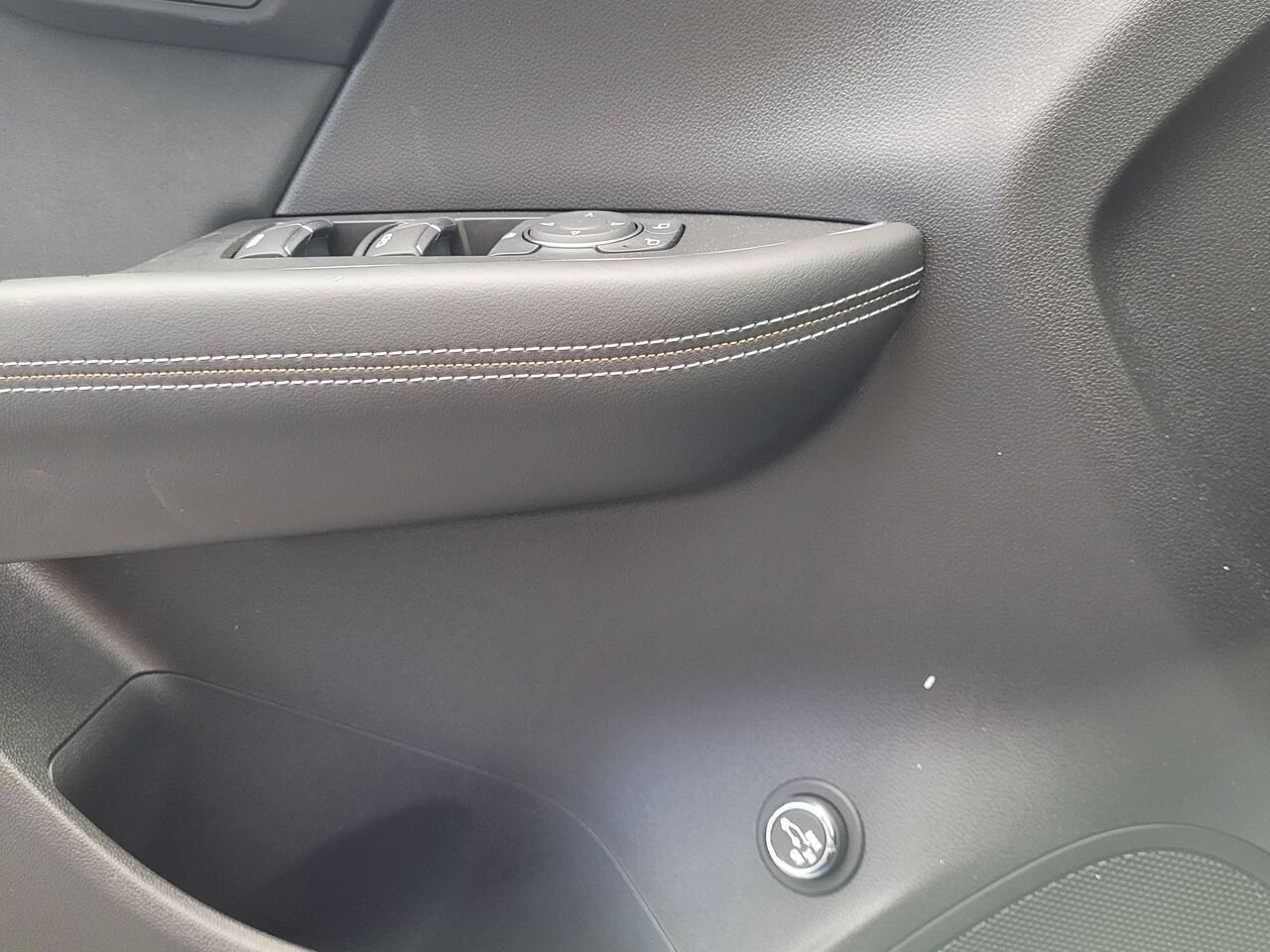 2026 Buick Envision Tourisme sport 4 portes TI Ebony Twilight Metallic Thetford Mines - photo #10