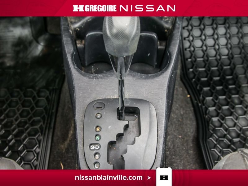 2014 Toyota Yaris Grey Blainville - photo #17