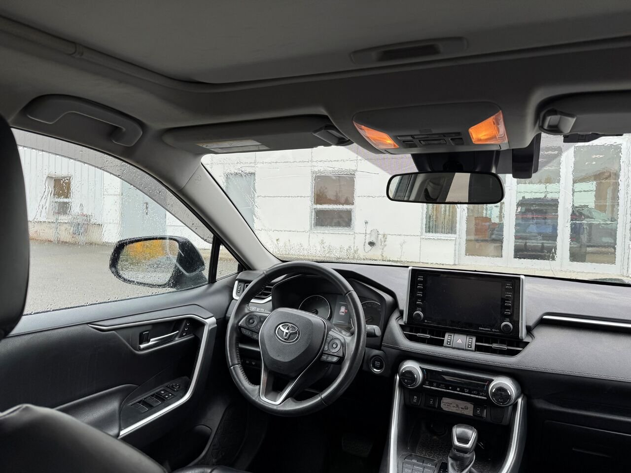 2019 Toyota RAV4 XLE TI awd Black Val-d'Or - photo #2
