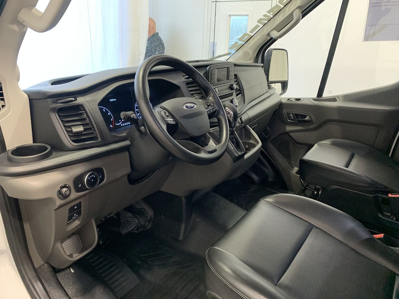 Ford Transit fourgon utilitaire HR 148WB AWD TRANSIT CARGO VAN, TOIT HAUT, 148WB, AWD 2025 Blanc Châteauguay - photo #23