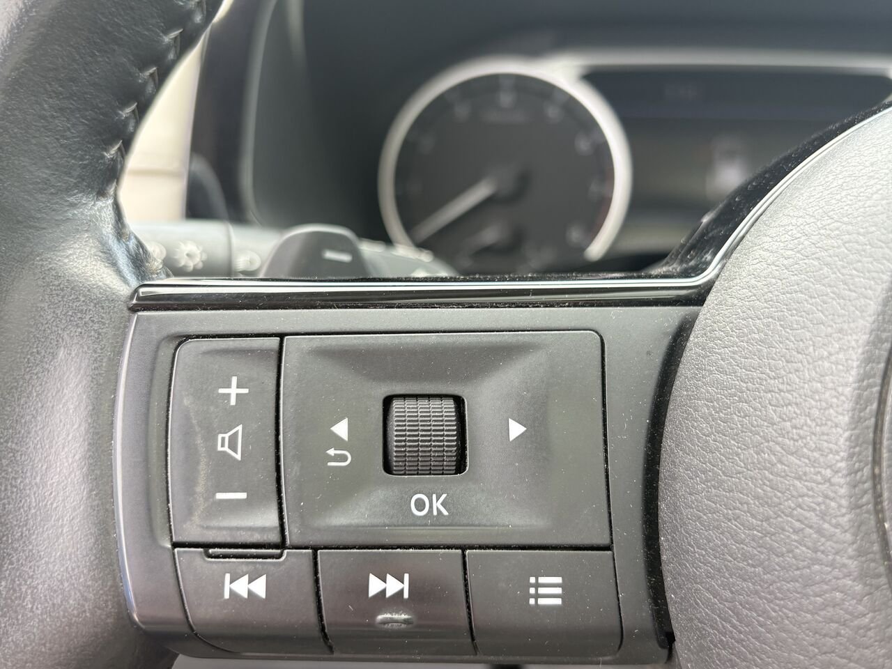 Nissan Pathfinder 2022 Blanc Mont-Laurier - photo #8