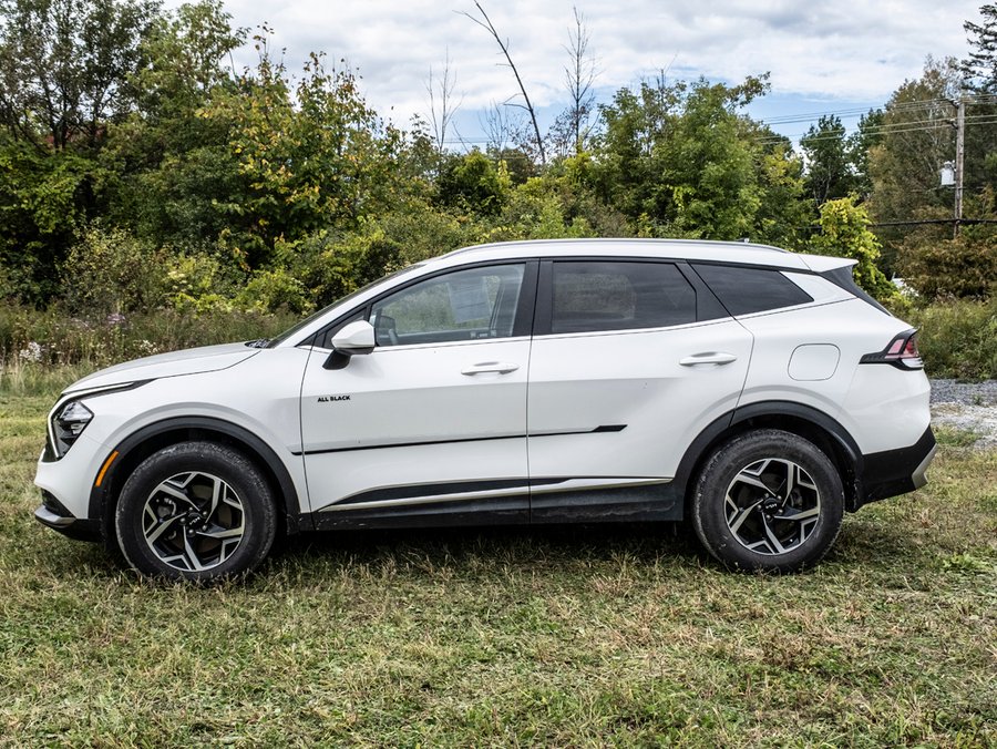 2024 Kia Sportage LX Traction Intégrale White