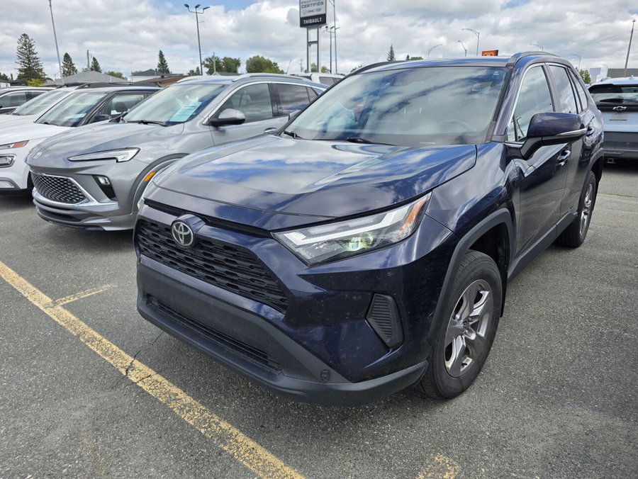 Toyota RAV4 XLE TI 2022 Bleu