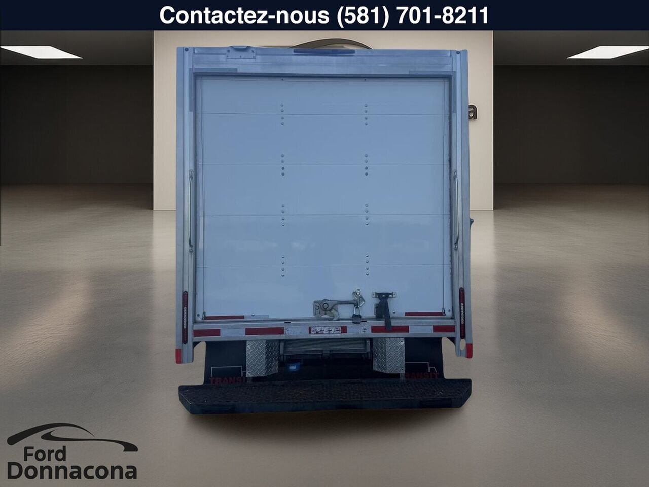2023 GMC Savana White  - photo #4