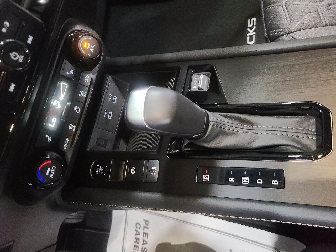 2025 Nissan Kicks SV TRACTION INTEGRALE Grey Québec - photo #18
