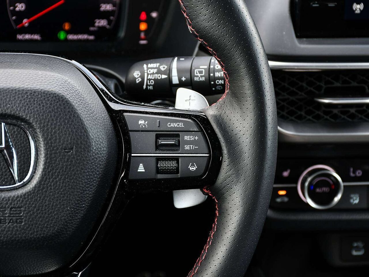 2025 Acura ADX Platinum Elite A-spec - Acura Certified White Etobicoke - photo #22
