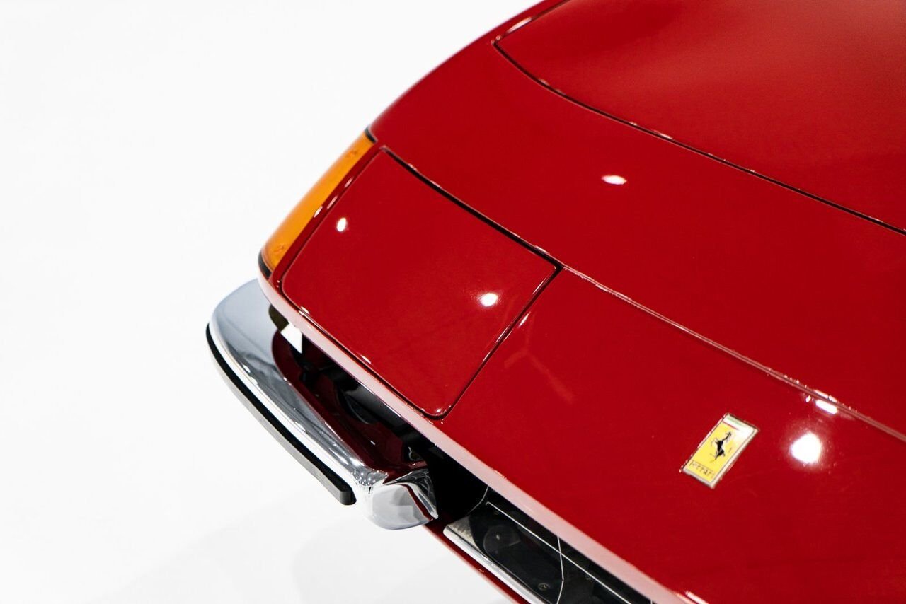 Ferrari 365 GTB4 Daytona 18,301 miles With Orig Books/Tools/ Carbs / Filter Box 1973 Rouge Montréal - photo #50