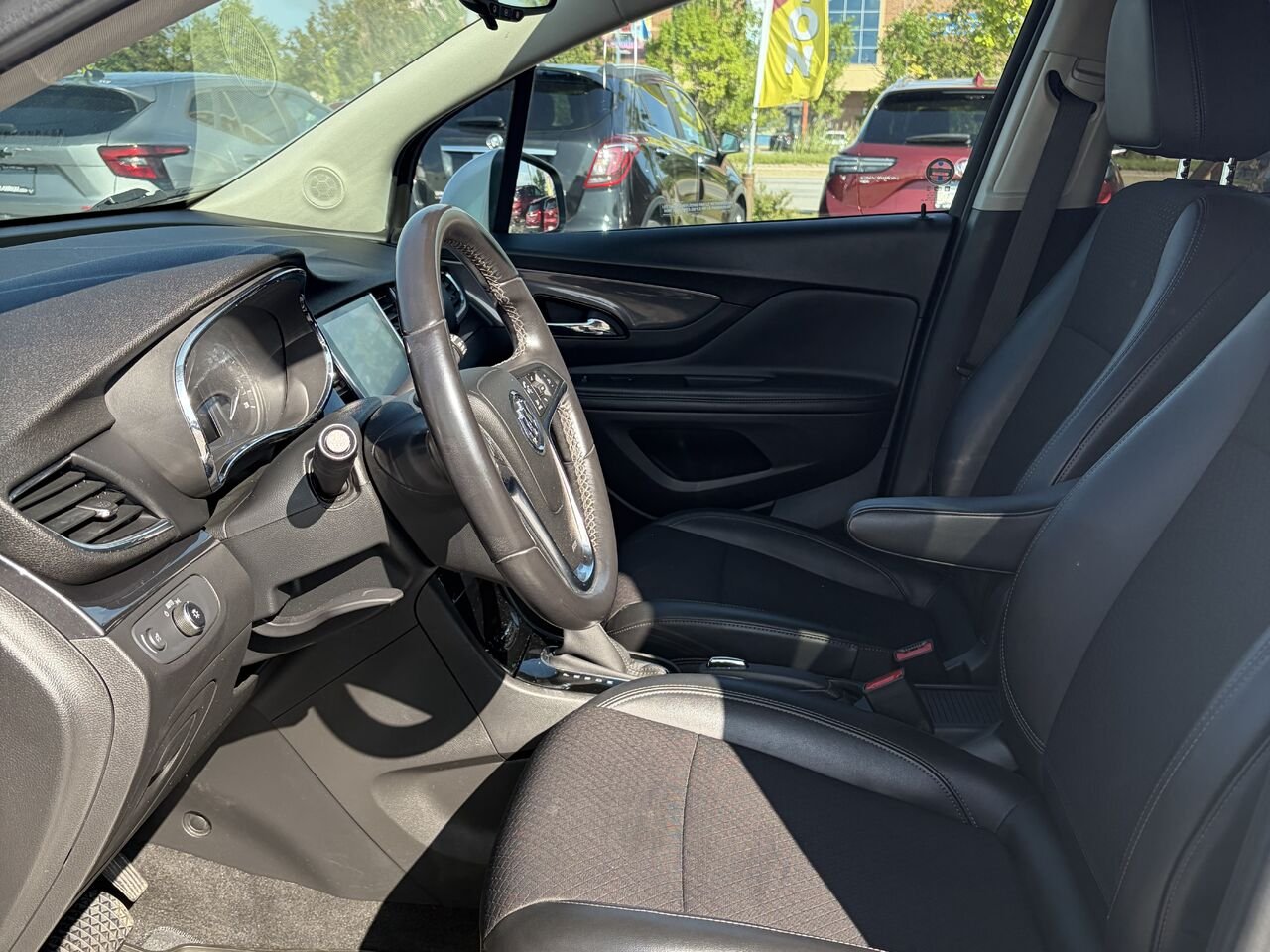 BUICK ENCORE PREFERRED Privilégiée 4 portes TI 2019 Gatineau - photo #2