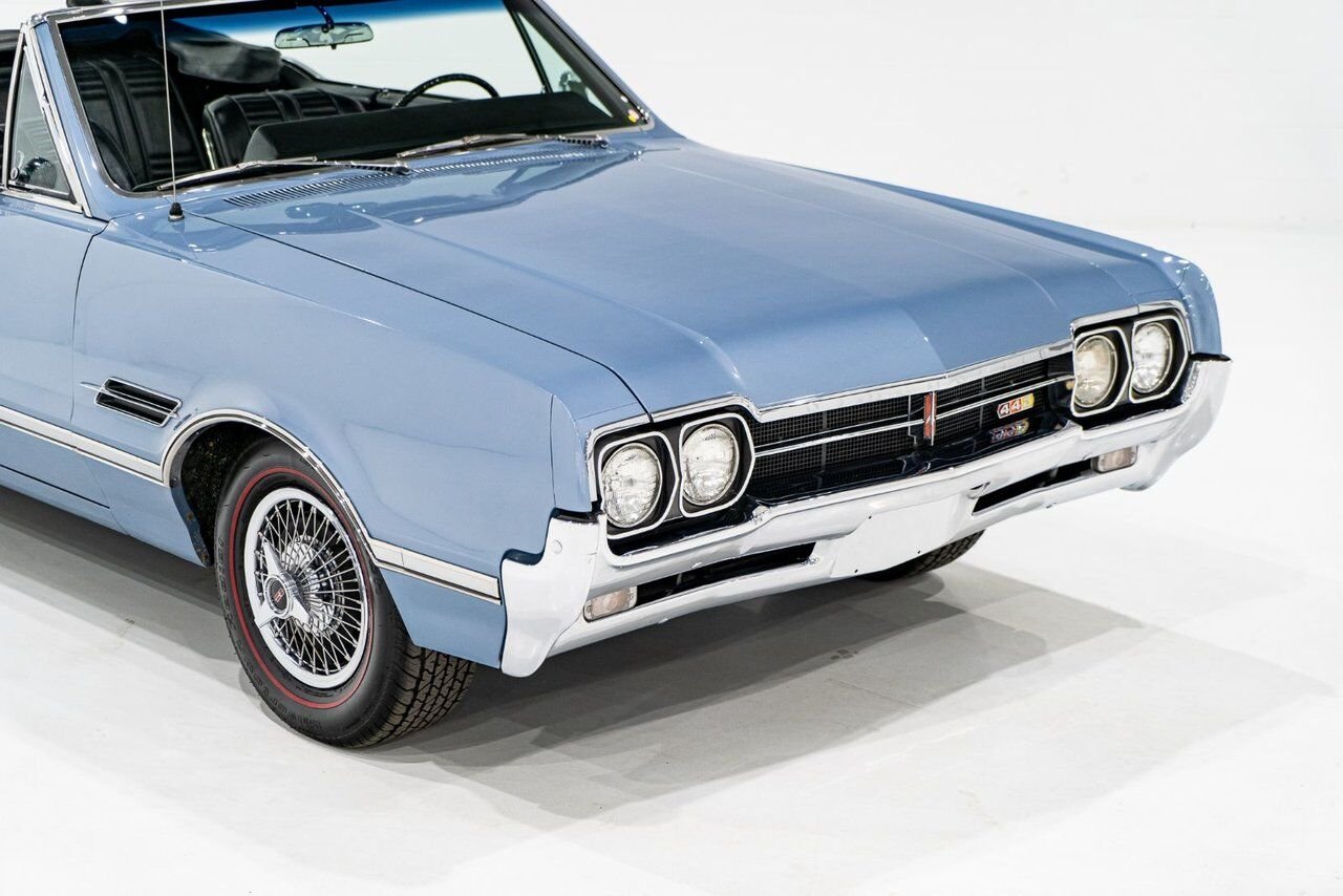 Oldsmobile 442 PRIX EN USD | Matching# 400cu.in. 4-Speed 1966 Bleu Montréal - photo #37