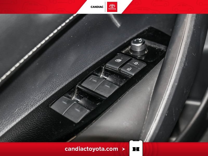 2019 Toyota Corolla White Laval - photo #16