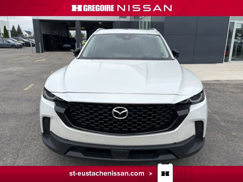 2023 Mazda CX-50 White Laval - photo #2
