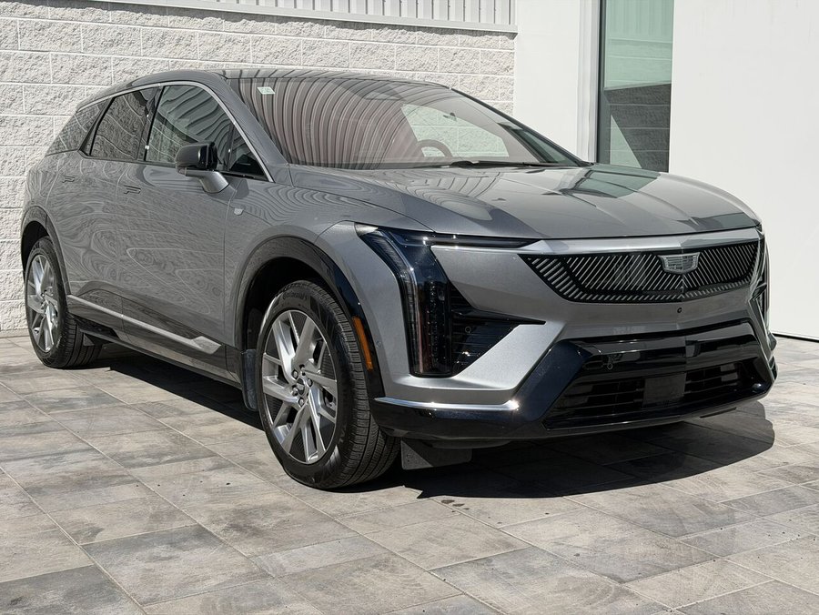 Cadillac OPTIQ LUXURY 2 AWD FINANCEMENT À PARTIR 3.99% 2025 Argent