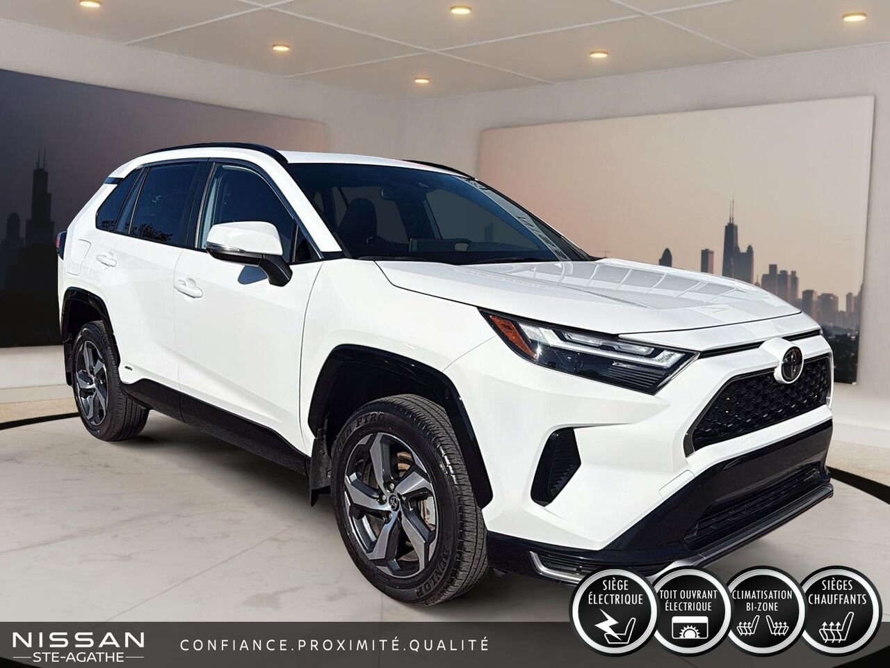 Toyota RAV4 hybride rechargeable 2025 Blanc Saint-Jérôme - photo #2