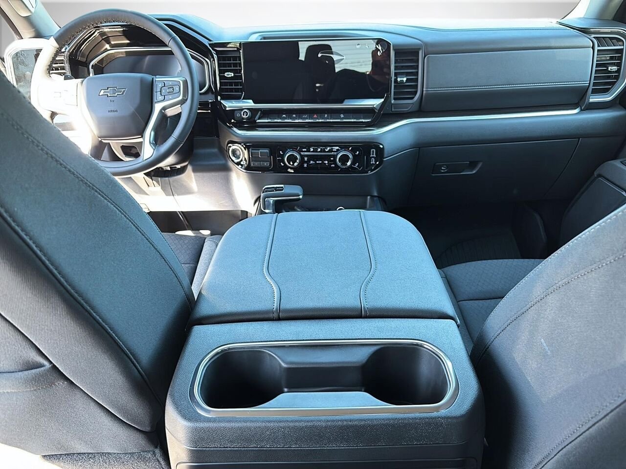 CHEVROLET Silverado 1500 RST 2026 GRIS STERLING METALLISE Saint-Hyacinthe - photo #8