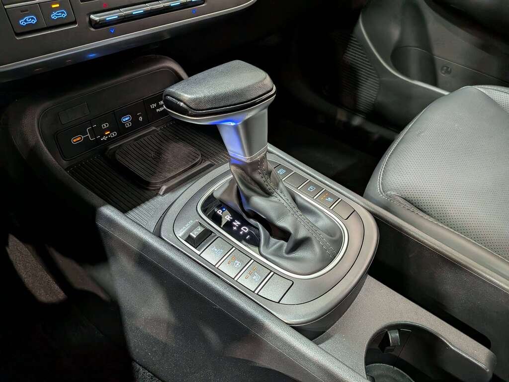 2025 Hyundai Kona 2.0L Preferred AWD w/Trend Package White Val-David - photo #27