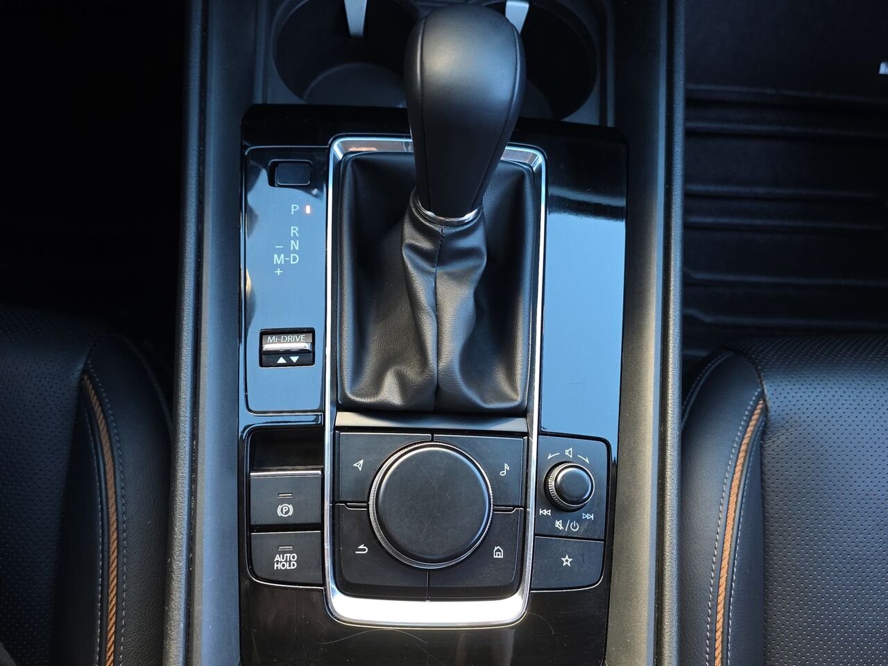 2024 Mazda CX-50 GT Grey Val-David - photo #24