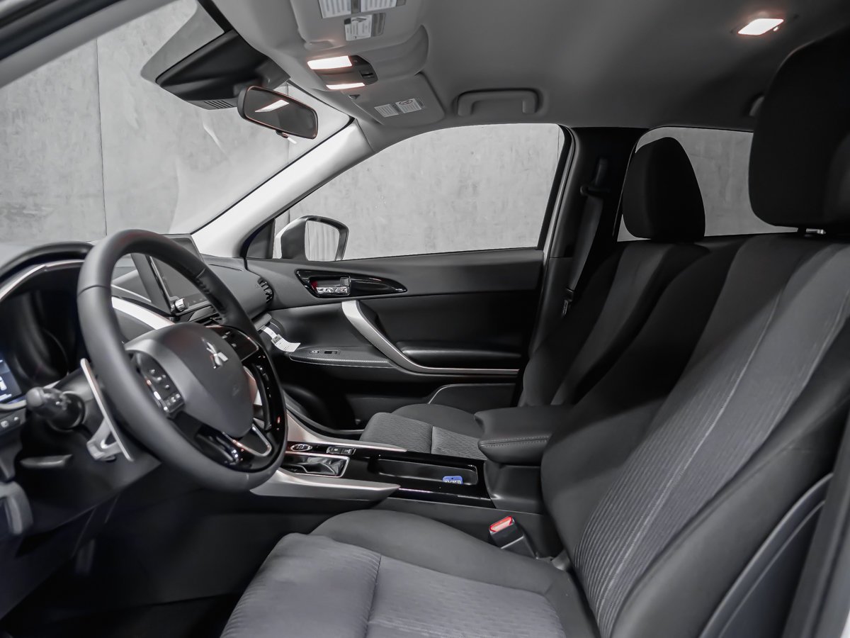 Mitsubishi Eclipse Cross SE 2026 Blanc diamant Montréal - photo #18