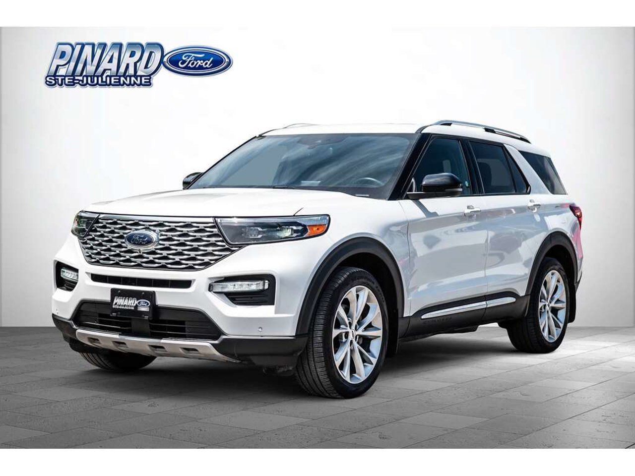 2023 Ford Explorer White Sainte-Julienne - photo #0