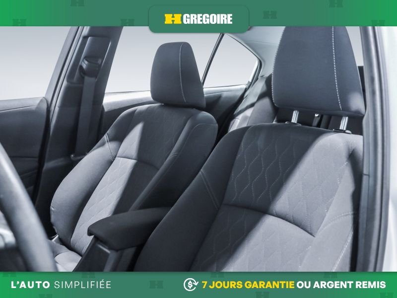 Toyota Corolla 730466 | LE AUTO AC GR ELEC CAM RECULE BLUETOOTH 2023 Argent Laval - photo #13