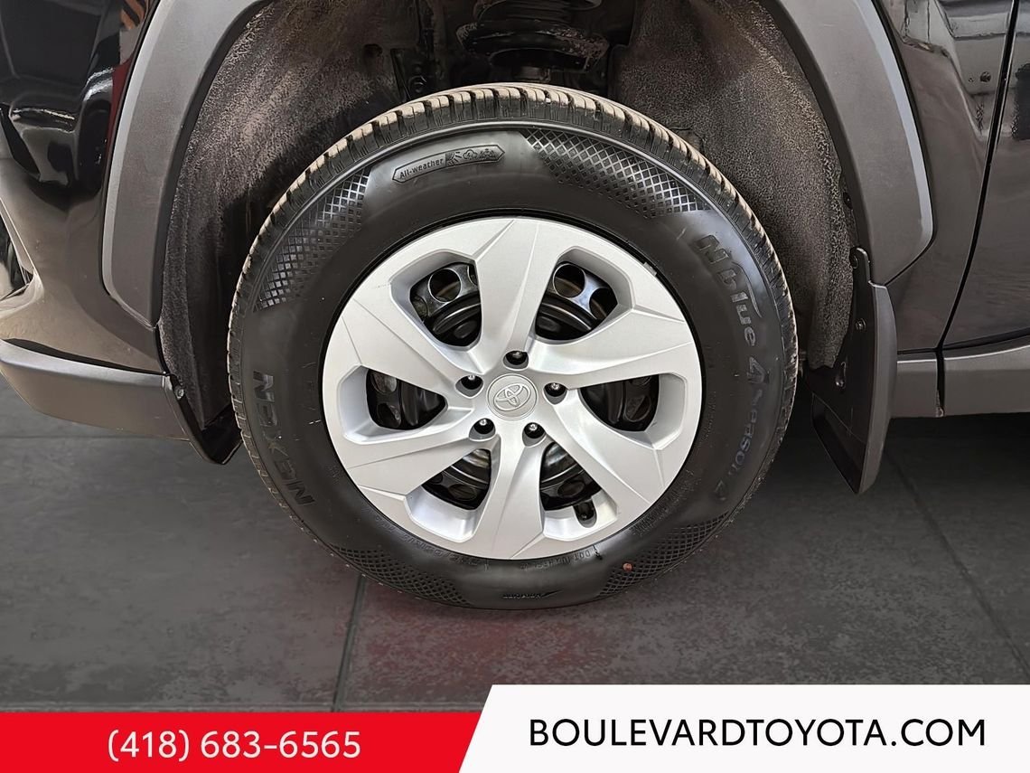 Toyota RAV4 531713-108 | LE 2024 Noir Québec - photo #14
