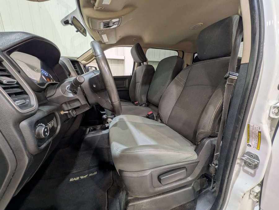 2019 Ram 2500 Tradesman 4x4 Crew Cab 8' Box White