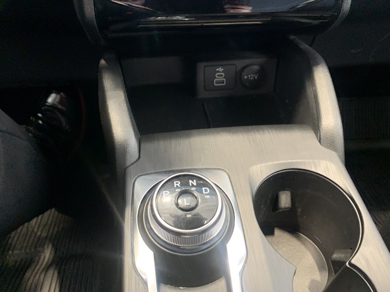 2025 Ford Escape ST-LINE HYBRIDE AWD White Châteauguay - photo #34