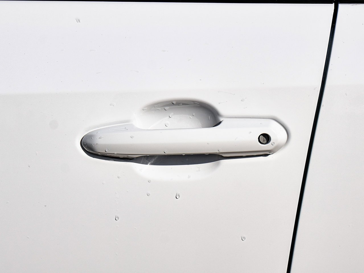 2024 Toyota RAV4 XLE AWD White Sherwood Park - photo #7