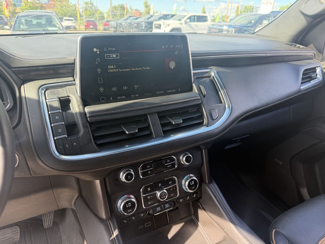 2023 GMC YUKON AT4 AT4 4 portes 4RM White Gatineau - photo #5