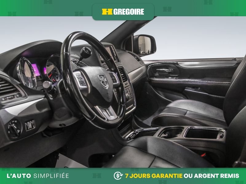 2020 Dodge GR Caravan White Laval - photo #11