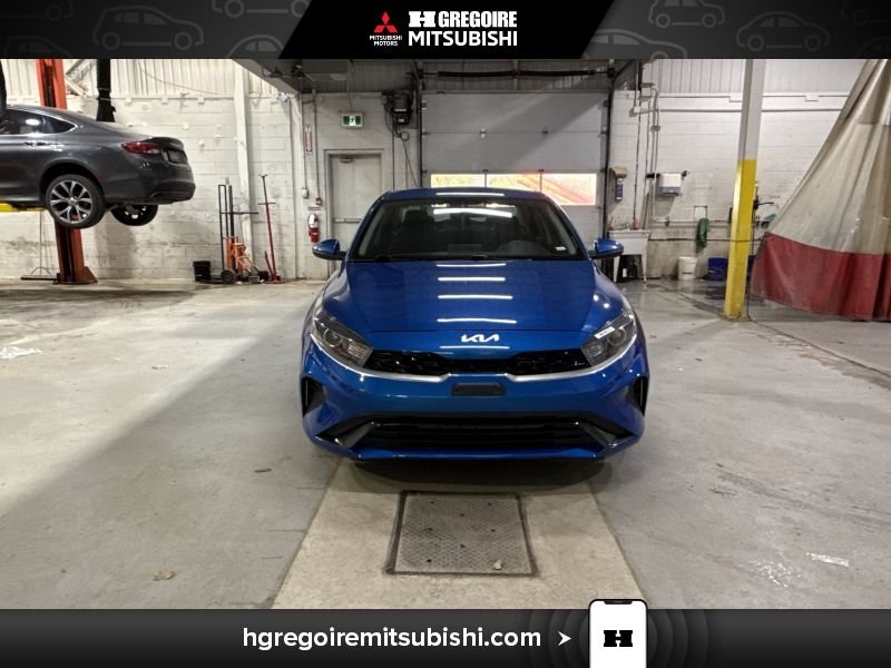 2022 Kia Forte Blue Blainville - photo #1